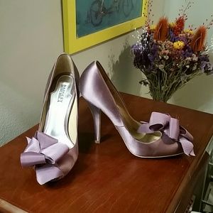 Badgley Mischka Purple Satin Heels